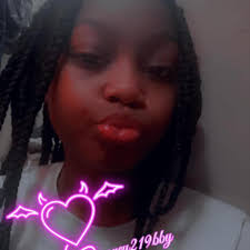 Olivia Ryan (@lovingmy2piece) • Facebook