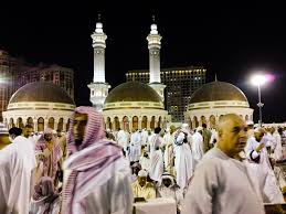 صلاة التراويح صلاة التّراويح من السّنن النبويّة التي اختصّ بها شهر رمضان المبارك، تُؤدَّى غالباً جماعة في المساجد، وهي سنّة ثابتة عن الرّسول عليه السّلام. ØµÙ„Ø§Ø© Ø§Ù„ØªØ±Ø§ÙˆÙŠØ­ ÙˆÙŠÙƒÙŠØ¨ÙŠØ¯ÙŠØ§