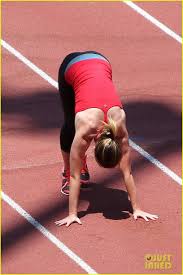 Emily looked so sophisticated and stunning at the new york city premiere for her film 'edge of tomorrow' on may 28. Pin On Fit