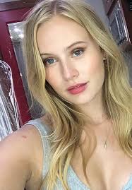 They were partners for graduation. Danika Yarosh Style Clothes Outfits And Fashion Celebmafia