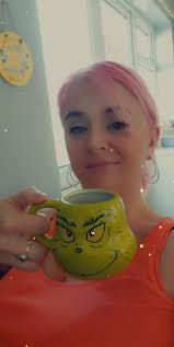 Can I please have a grinch with name Donna any color, having coffee. Thank  you