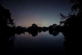 Explora los mas bonitos fondos en super alta resolución para tu smartphone, puedes descargarlos gratis y en el formato que quieras. Fondo De Pantalla 4k Retroiluminado Aguas Calmadas Ambiente Noche Galaxia Fondo De Pantalla Hd Idilico Naturaleza Cielo Nocturno Paisaje Nocturno Anyrgb