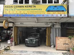 (kedai yang mempunyai tanda kupon ada dijual di sini sahaja.) Baiki Cermin Kereta Yang Retak