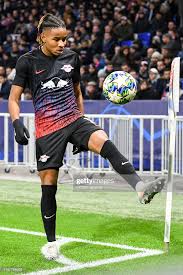 Leipzig head into their round of 16 match up in top form having won four of their last five matches in bundesliga competition. Champions League Olympique Lyon Rb Leipzig Group Stage Group G Champions League Football Shirts Soccer Players