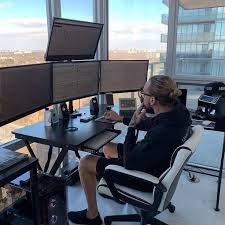 Forex Trading Desk Setup Best Computer Chair For Long Hours Of Sitting Office Setup Ideas Inspi Trading Desk Best Ergonomic Office Chair Best Computer Chairs