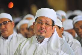 Semasa hidup, ustaz tengku zulkarnain kerap memberikan tanggapan mengenai sejumlah situasi yang terjadi di indonesia. Tengku Zulkarnain Muslim Aceh Tak Pernah Bunuh Umat Lainnya Republika Online