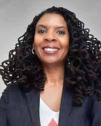 Danielle Horne's Instagram, Twitter & Facebook