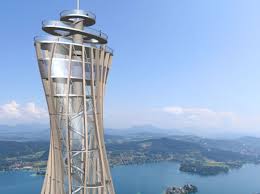 It was completed in 2013 and it's simply fantastic. Aussichtsturm Am Pyramidenkogel Ibu