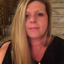 Tammy Knighton's Instagram, Twitter & Facebook