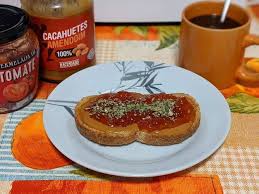 Tostada Integral Con Crema De Cacahuete Mermelada De Tomate Y Oregano Receta De Jesus Ruiz Receta En 2020 Crema De Cacahuete Mermelada De Tomate Cacahuetes