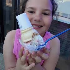 Review of Yummy's Homemade Ice Cream Parlor in Toronto, Ohio