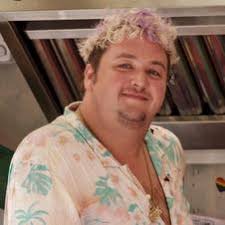 His task is to go west, first to seduce and then to spy on western women who worked in government or defense institutions. Rampensau Darsteller