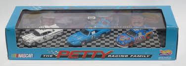Richard petty (born july 2, 1937) is a former nascar driver who raced in the strictly stock/grand national era and the nascar winston cup series. Richard Petty Hot Wheels Car Online Shopping