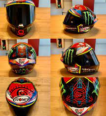Il est champion moto2 en 2018 avec l'équipe sky racing team vr46. Bagnaia S New Helmet Design For 2020 Motogp