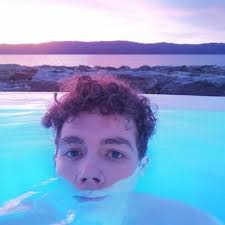 Robyn Dunbar-Smith (@robyndunbarsmth)