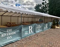 Castle park es el monumento más cercano a riverside inn & suites. The Riverside Inn Startseite Facebook