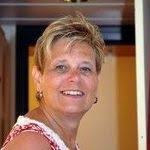 Janet Puryear's Instagram, Twitter & Facebook