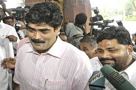 Convoy passes by former rjd mp mohammad shahabuddin talk with india tv after release from bhagalpur jail. C 4zl5egnxyxhm