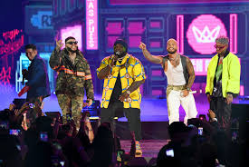 Premios juventud, an annual awards show honoring latin music artists, took place thursday at watsco center in miami. Premios Juventud 2020 Seran En Agosto En Miami