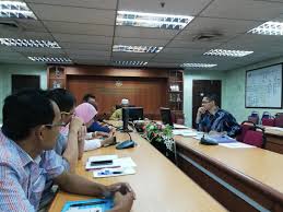 Akta keselamatan dan kesihatan pekerjaan 1994 menyarankan agar program latihan yang bersesuaian dapat digubal untuk pekerja sebagai langkah mengurangkan kadar kemalangan di tempat kerja. Papan Pakej 2 Stp Ø¯Ø± ØªÙˆÛŒÛŒØªØ± Pakej 2 Stp Secara Reka Dan Bina Sesi Taklimat Projek Bersama Jkkp Jabatan Keselamatan Dan Kesihatan Pekerjaan Negeri Perak Darul Ridzuan Kementerian Sumber Manusia Papan2stp