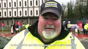 Unite convener Barry Boyle speaking at Marlborough House, Portadown this  morning as strike action continues for a fair pay increase  #JobsPayConditions