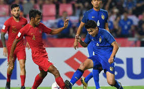 Đội hình dự kiến thái lan vs indonesia. Vong Loáº¡i World Cup 2022 Thai Lan Ä'áº¡i Tháº¯ng Malaysia Om Háº­n Tren San Nha