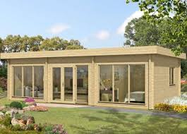 Kaufen Sie Das Gartenhaus Panama 40 Mit Grosser Terrasse Bodentiefen Fenstern Beim Fachmann Mit 5 Jahren Garantie Gartenhaus Gartenhaus Gross Flachdach