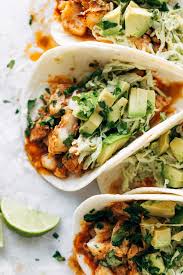 Best Easy Fish Tacos Pinch Of Yum Recipe In 2020 Easy Fish Tacos Seafood Recipes Fish Tacos