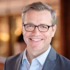 Just a quick update to share that I married this guy👇🏼 over the weekend  and will be using Sofi Hersher Andorsky in professional correspondence from  now on.