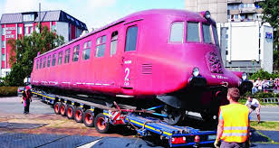 Slovenská strela (slovak for slovak arrow) is the name of an express train, first operated by čsd in czechoslovakia on the line between bratislava and prague. Rekonstrukce Unikatu Slovenska Strela Odjela Z Koprivnice Automobil Revue