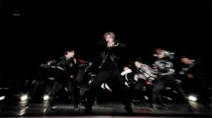5 Visual Factors That Make Bts S Concerts So Aesthetically Pleasing Park Jimin Amino The perfect bts concert kimtaehyung animated gif for your conversation. concerts so aesthetically pleasing
