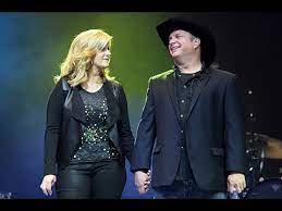 Garth brooks ugly christmas sweater. Garth Brooks And Trisha Yearwood Ugly Christmas Sweater Christmas Together Lyrics Chords Chordify