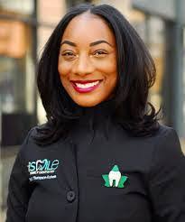 Karen Passantino's Instagram, Twitter & Facebook