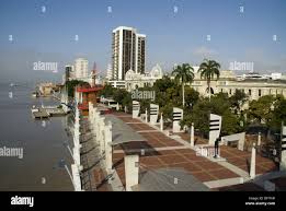 Ecuador. La ciudad de Guayaquil. Malecón 2000, zona central y río Guayas  Fotografía de stock - Alamy