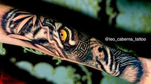 Tigre Realista Bengala Olho Colorido Tattoo Muito Linda By Leo Caberna Tattoo Youtube