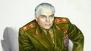Он отличался от прочих маршалов и тем, что вместо мемуаров написал о себе роман. Kto Vy Marshal Malinovskij Tajny Zagadochnogo Voenachalnika