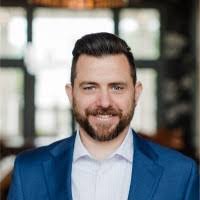 Danielle Earhart's Instagram, Twitter & Facebook