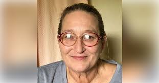 Elizabeth Damron's Instagram, Twitter & Facebook