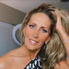 Beyoncé was the most nominated female artist at the People's Choice Country  Awards but didn't take home a single one. See what some fans had to say  about it >>> https://go.countryrebel.com/BeyoncePCCAs