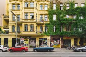 Über 410 ferienwohnungen & ferienhäuser ab € 76 pro nacht mit bewertungen entdecken sie 410 vielfältige ferienwohnungen und ferienhäuser für kreuzberg, berlin, die sich. Pin Auf Wohnen In Berlin Kreuzberg