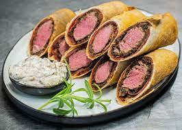 Now, i've made beef wellington a handful of times, but that didn't stop me from wanting to try ramsay's version. Beef Wellington Forarsruller Jacob Jorgsholm
