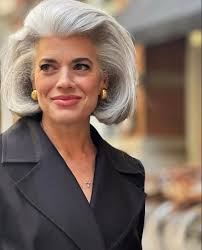 For the past twenty years, my work has been devoted to cultural heritage.  People often say it is 'a pursuit for the privileged'. But I do not believe  art belongs to the