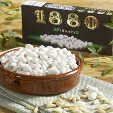 Los piñones están cubiertos por una cáscara dura, más o menos gruesa dependiendo de la especie. Shop 1880 Pinones Pine Nut Candies Online La Tienda
