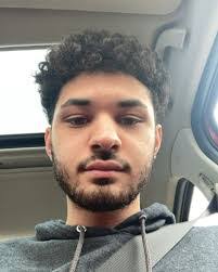 Roger Grayson's Instagram, Twitter & Facebook