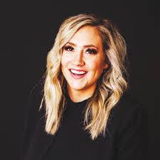 Juanita Sweet's Instagram, Twitter & Facebook