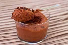 Aux Fourneaux Une Mousse Au Chocolat Sans œufs Ni Creme En 2020 Mousse Chocolat Sans Oeuf Mousse Au Chocolat Alimentation