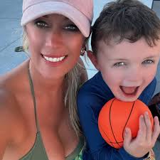 Taylor Swift's Costume Evolution and Confidence Growth