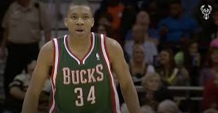 Giannis antetokounmpo rookie cards guide, top autographs. Une Carte De Giannis Antetokounmpo Vendue A Plus D 1 8 Million De Dollars Deuxieme Fois Que Le Grec Bat Lebron Cette Semaine