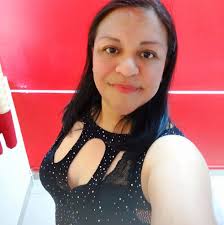 Cuando acabas de aceptar a alguien y te dice "regalame una foto" Una  bloqueada es lo que te voy a dar.