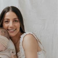 Heidi Fromm's Instagram, Twitter & Facebook